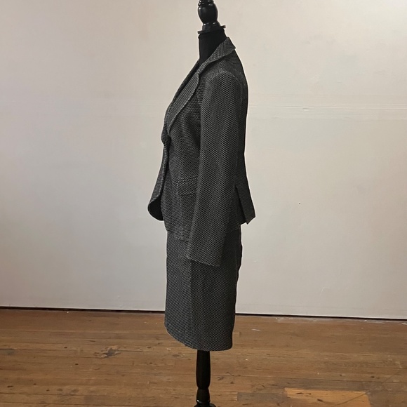 Armani Collezioni Blzck And White Chevron Suit - Picture 7 of 17